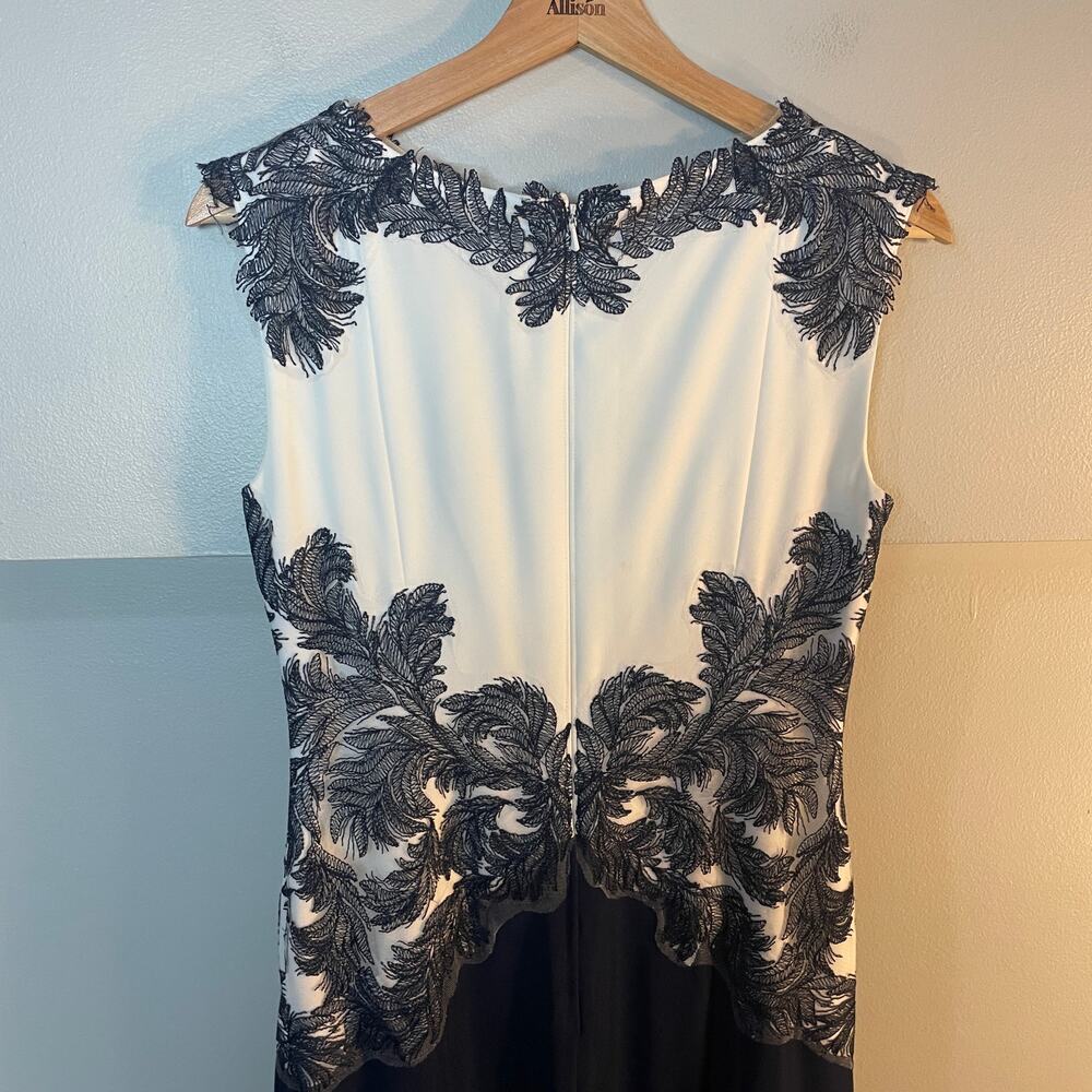 Tadashi Shoji Falcon Gown SZ 2 Long Formal Navy Dress Lace Accents MSRP $518 - Picture 7 of 15